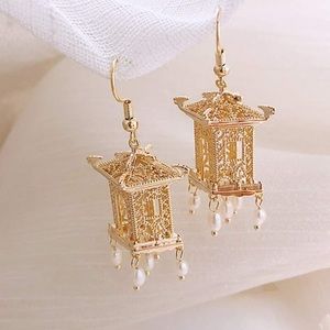 Vintage Golden Earrings